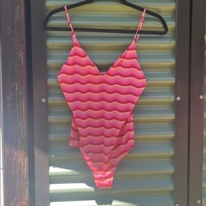 MAI Women’s Size Large Everyday Bodysuit in Pink Grove